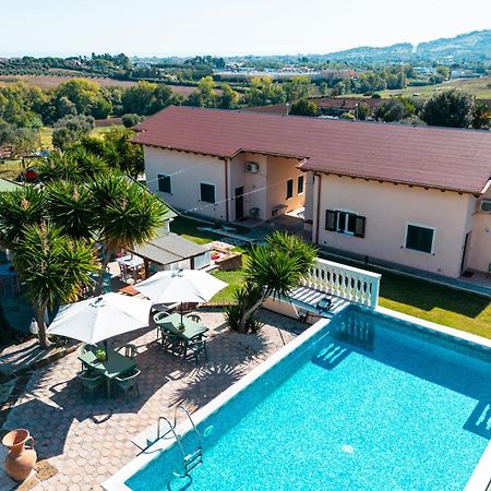 Residence Il Villaggio Del Re Corropoli Exterior photo