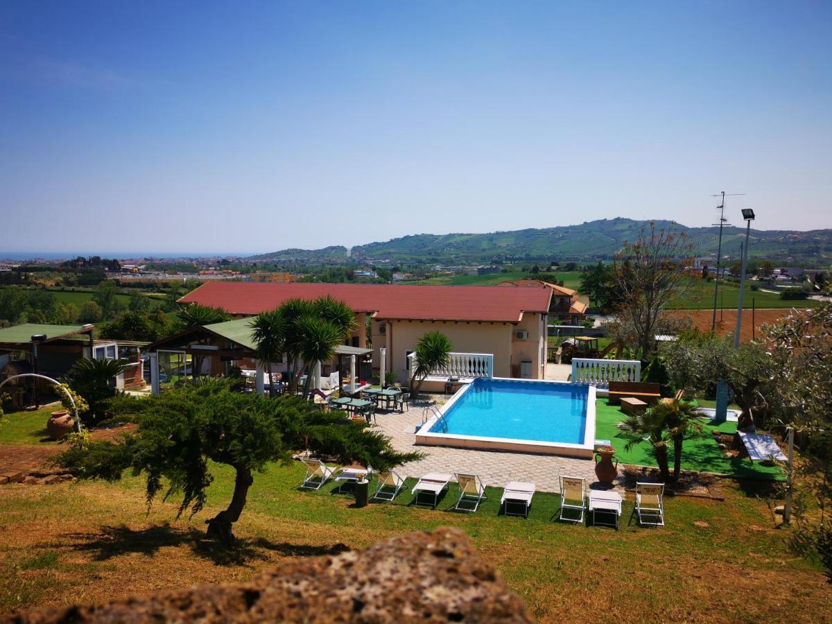 Residence Il Villaggio Del Re Corropoli Exterior photo